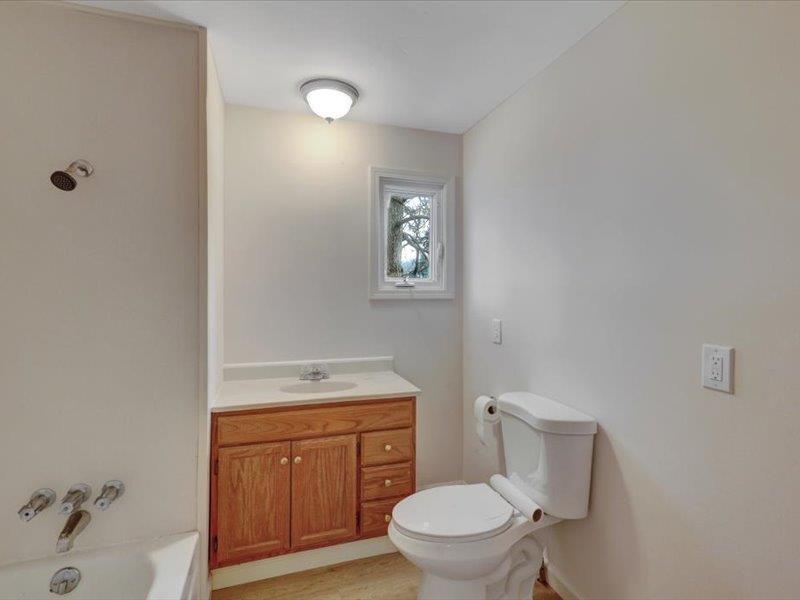 Grass Valley, California, 95949, United States, 3 Bedrooms Bedrooms, ,2 BathroomsBathrooms,Residential,For Sale,1982104