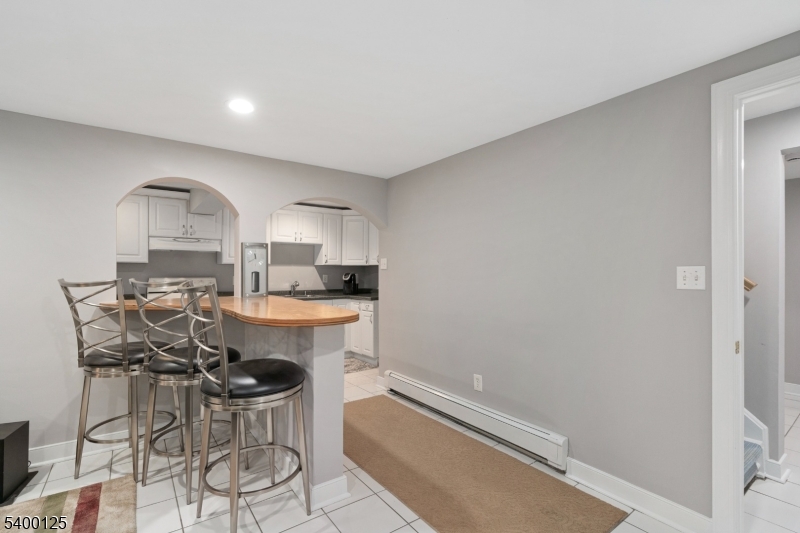 Mount Olive Twp., New Jersey, 07828, United States, 5 Bedrooms Bedrooms, ,3 BathroomsBathrooms,Residential,For Sale,2001791