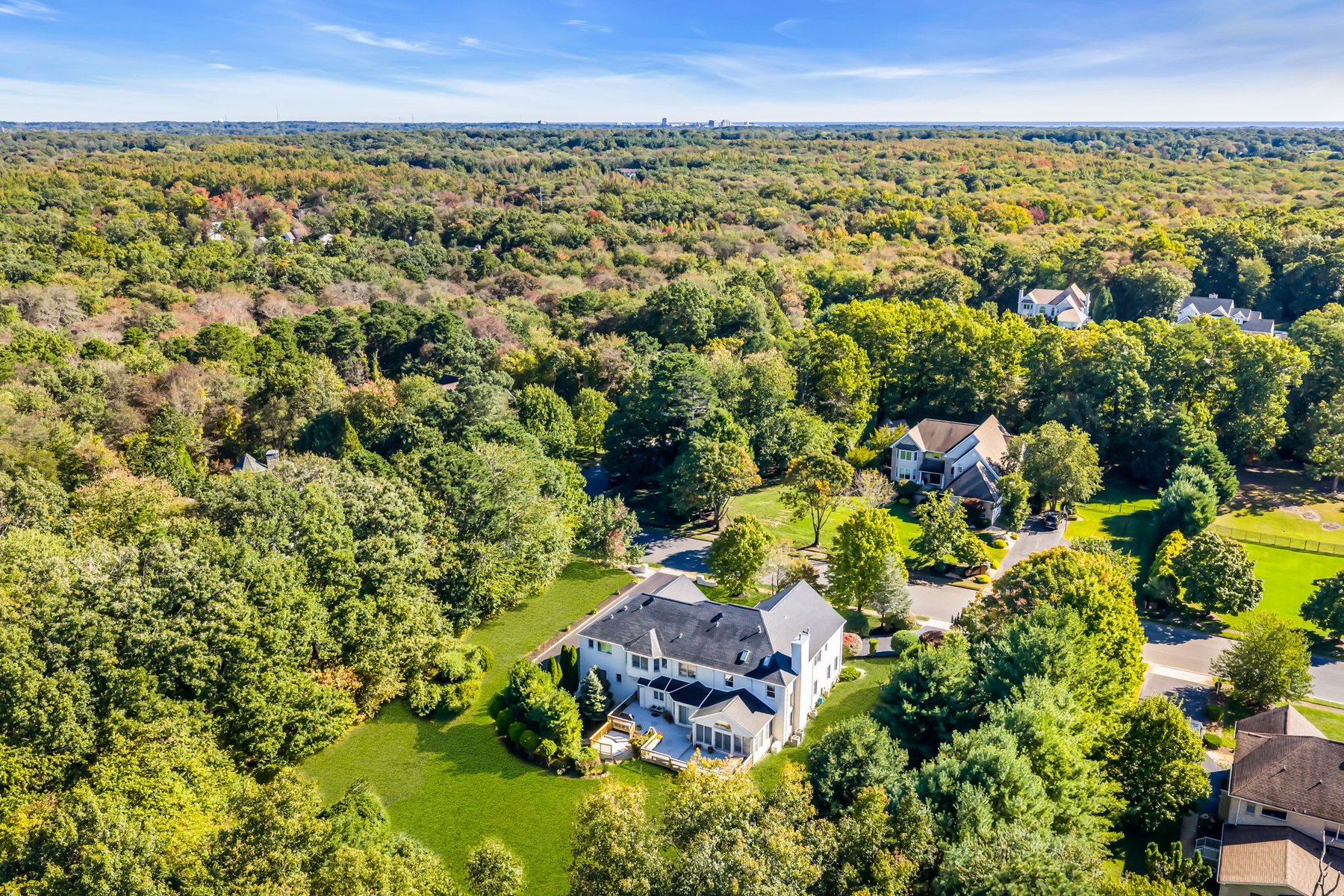 Luxury Multi-Generational Estate - 物件實景