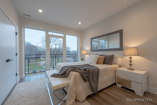 Chicago, Illinois, 60612, United States, 3 Bedrooms Bedrooms, ,2 BathroomsBathrooms,Residential,For Sale,1881356