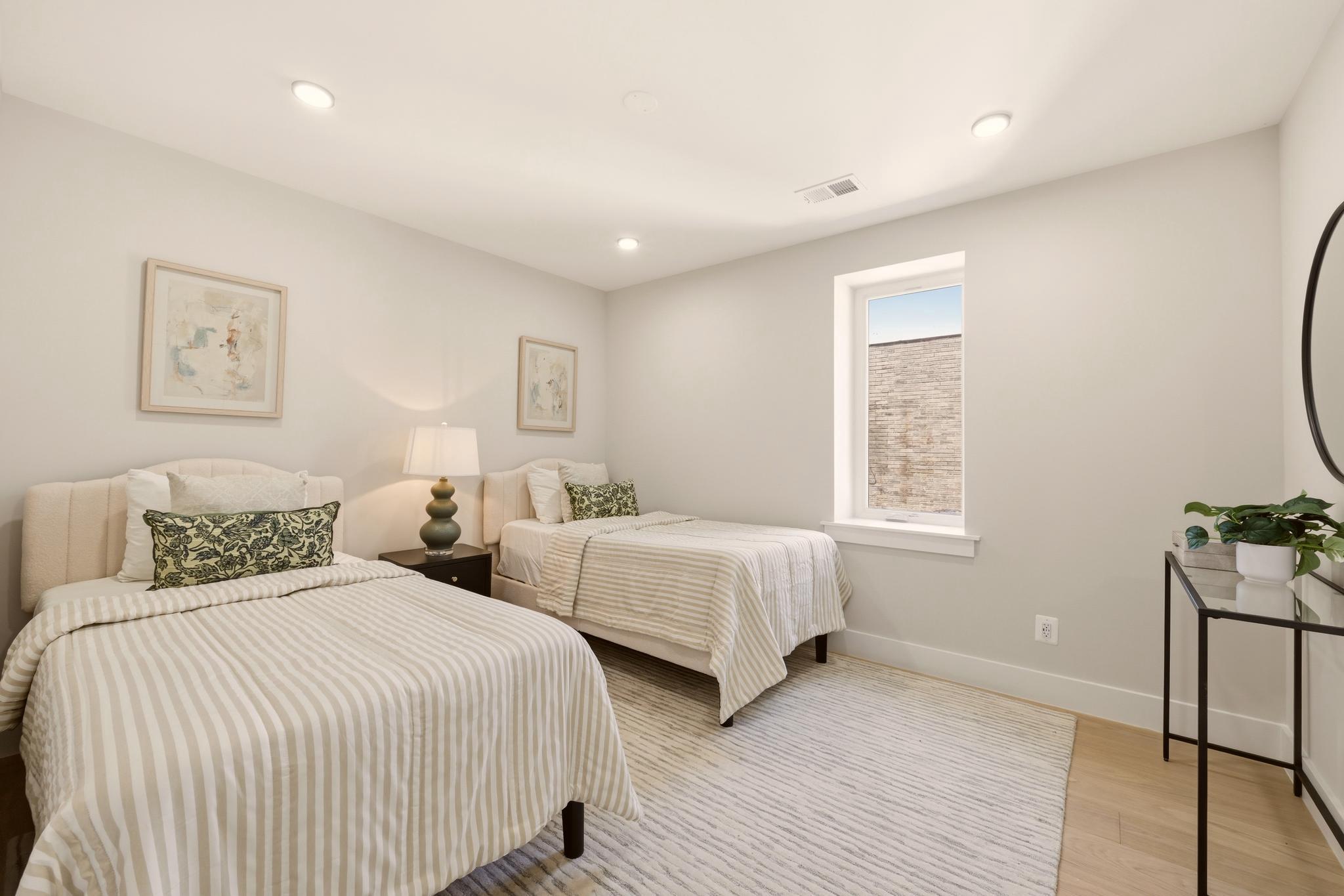  724 Rock Creek Church Road NW, Washington, DC, 20010 - 物件實景