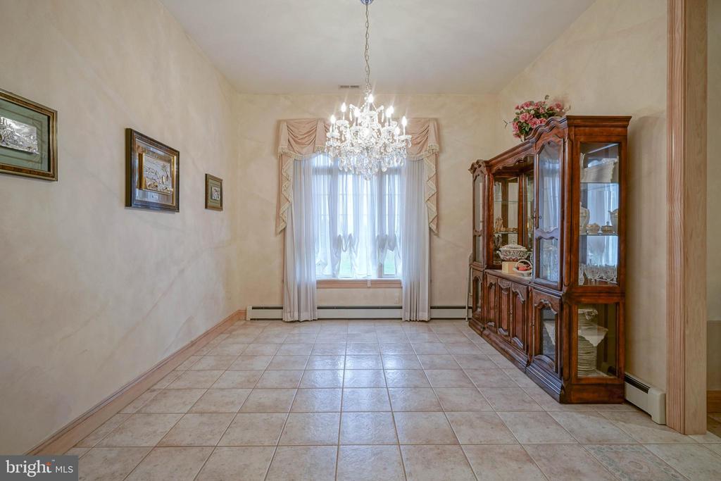 Mullica Hill, New Jersey, 08062, United States, 3 Bedrooms Bedrooms, ,2 BathroomsBathrooms,Residential,For Sale,1978187