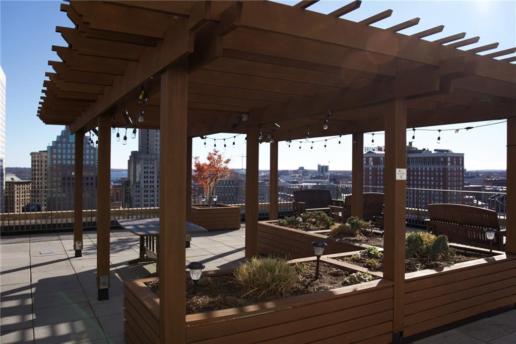 Providence, Rhode Island, 02903, United States, 2 Bedrooms Bedrooms, ,1 BathroomBathrooms,Residential,For Sale,2005779