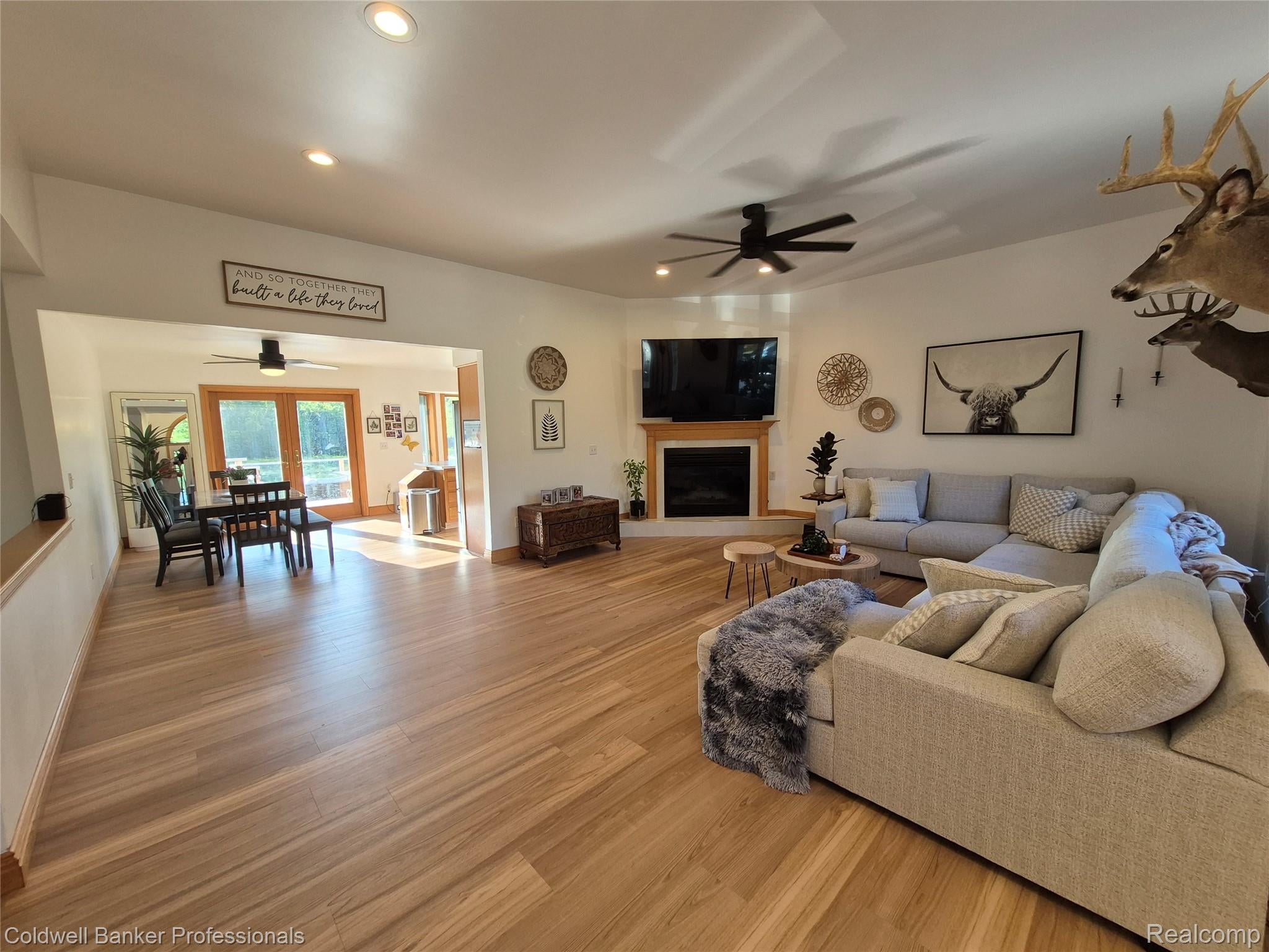 SwartzCreek, Michigan, 48473, United States, 4 Bedrooms Bedrooms, ,4 BathroomsBathrooms,Residential,For Sale,1958506