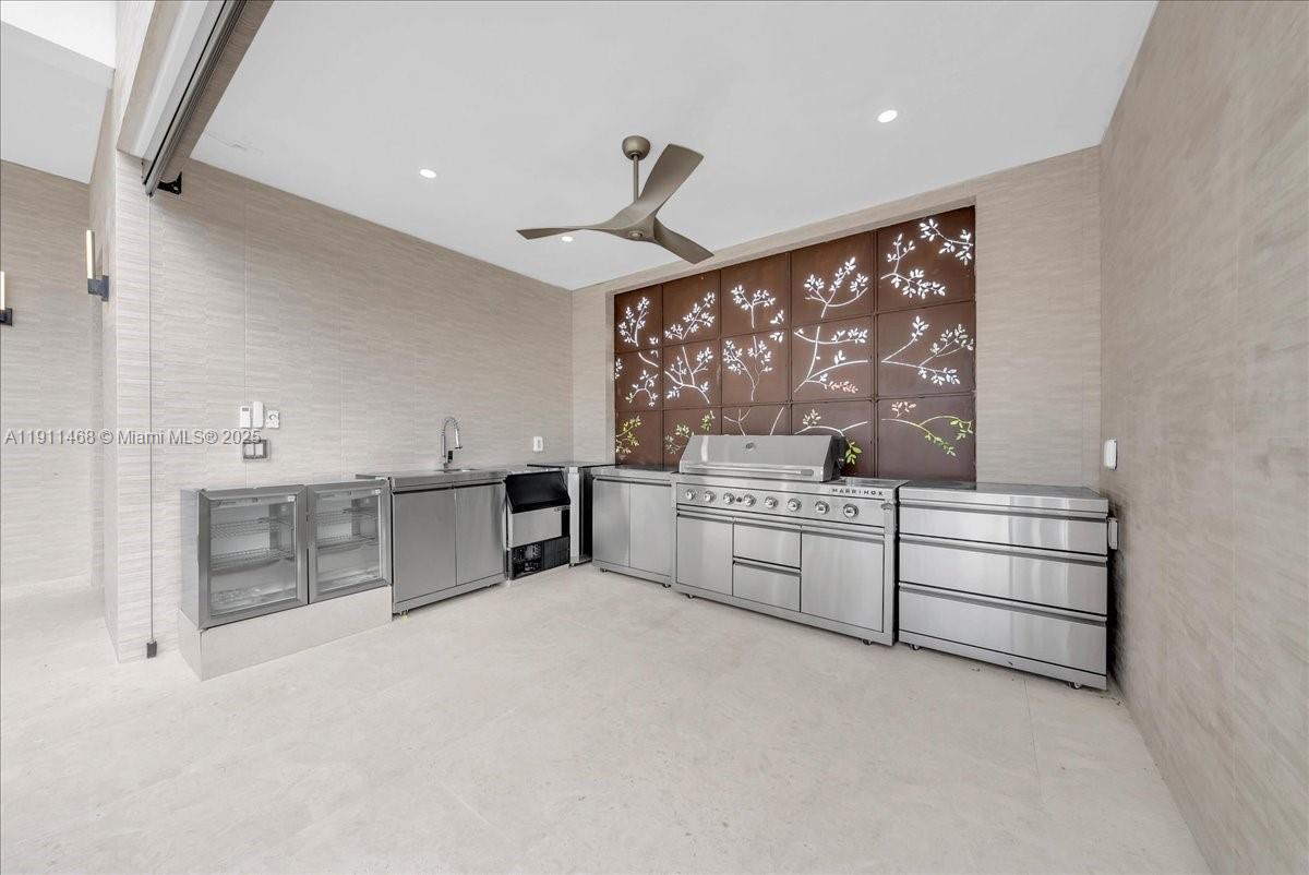 Marco Island, Florida, 34145, United States, 4 Bedrooms Bedrooms, ,5 BathroomsBathrooms,Residential,For Sale,1995875