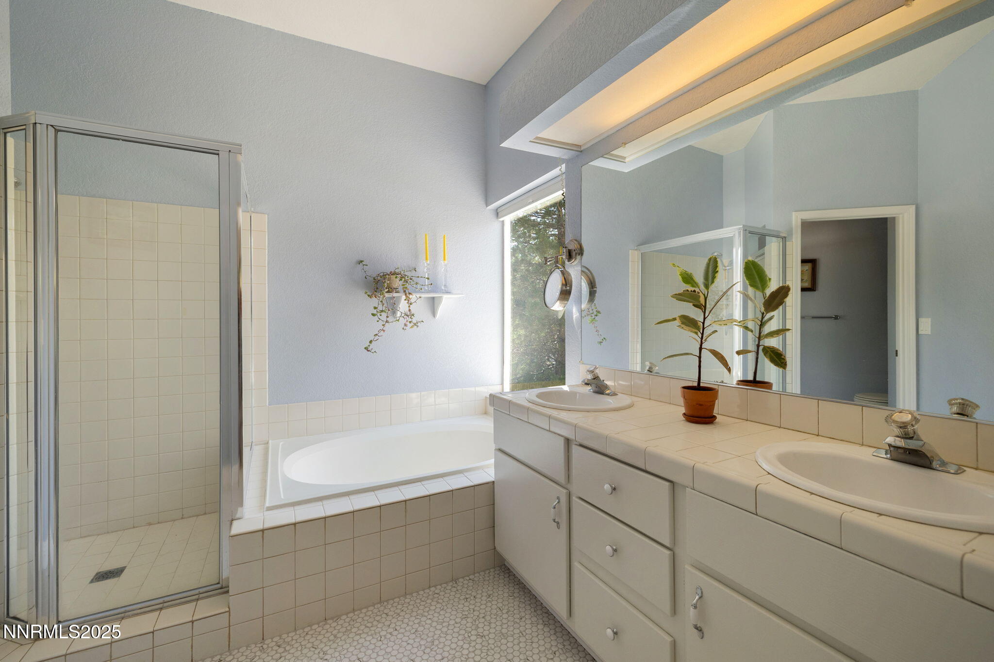 Reno, Nevada, 89519, United States, 3 Bedrooms Bedrooms, ,3 BathroomsBathrooms,Residential,For Sale,1941063