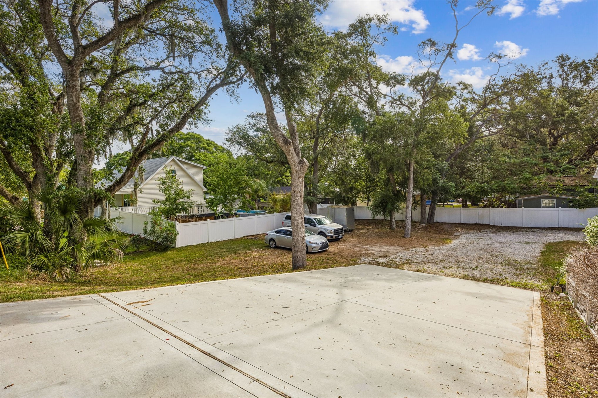 Fernandina Beach, Florida, 32034, United States, 3 Bedrooms Bedrooms, ,2 BathroomsBathrooms,Residential,For Sale,2040424