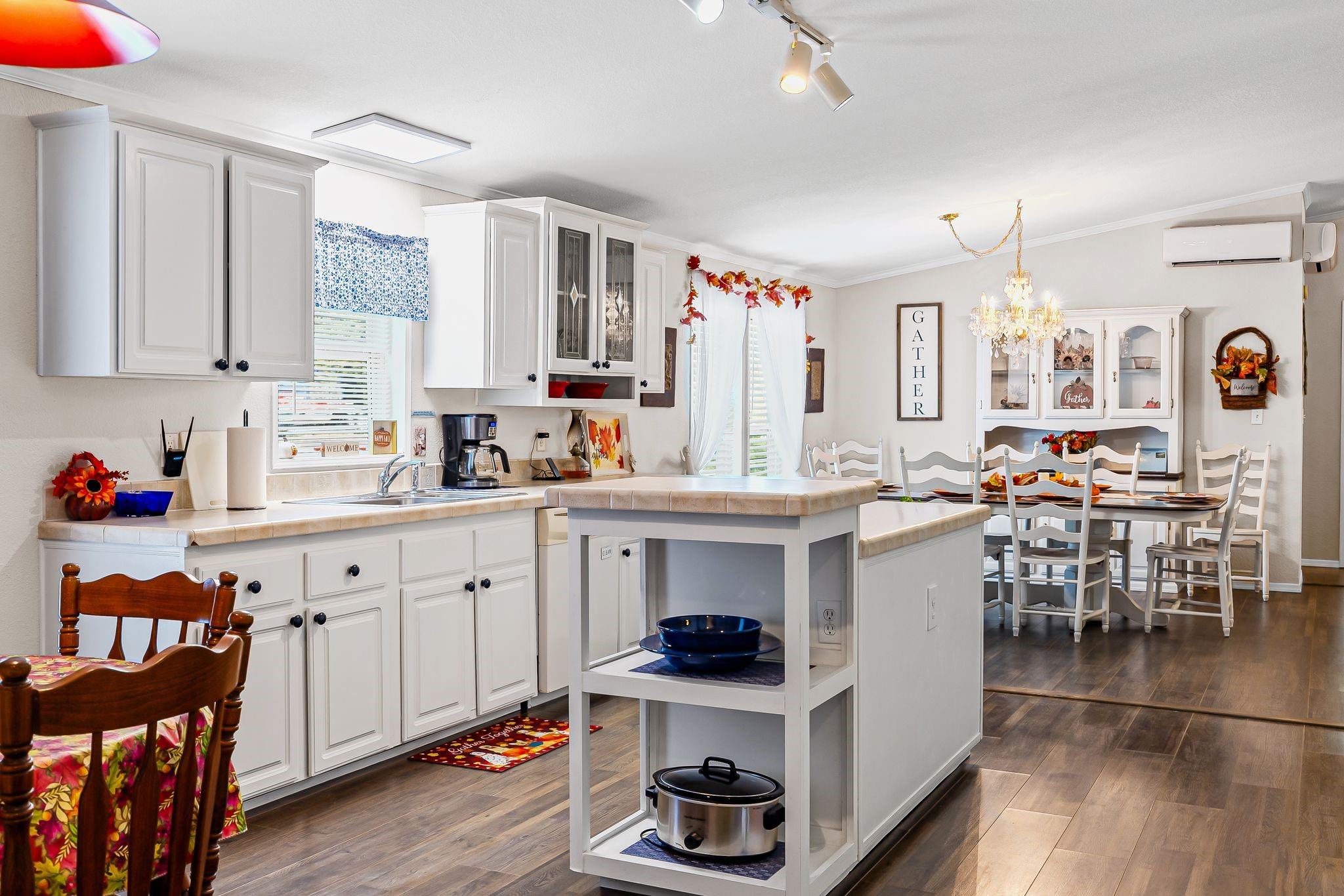 Campbell, Texas, 75422, United States, 4 Bedrooms Bedrooms, ,3 BathroomsBathrooms,Residential,For Sale,1983452