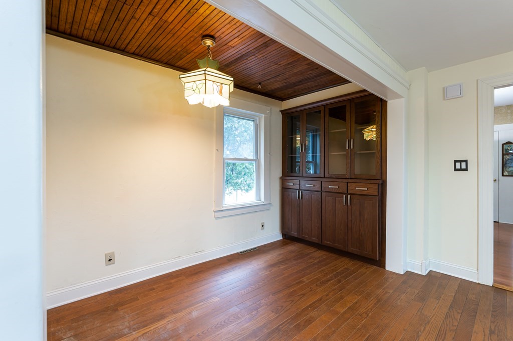 Milford, New Hampshire, 03055, United States, 4 Bedrooms Bedrooms, ,3 BathroomsBathrooms,Residential,For Sale,1862014