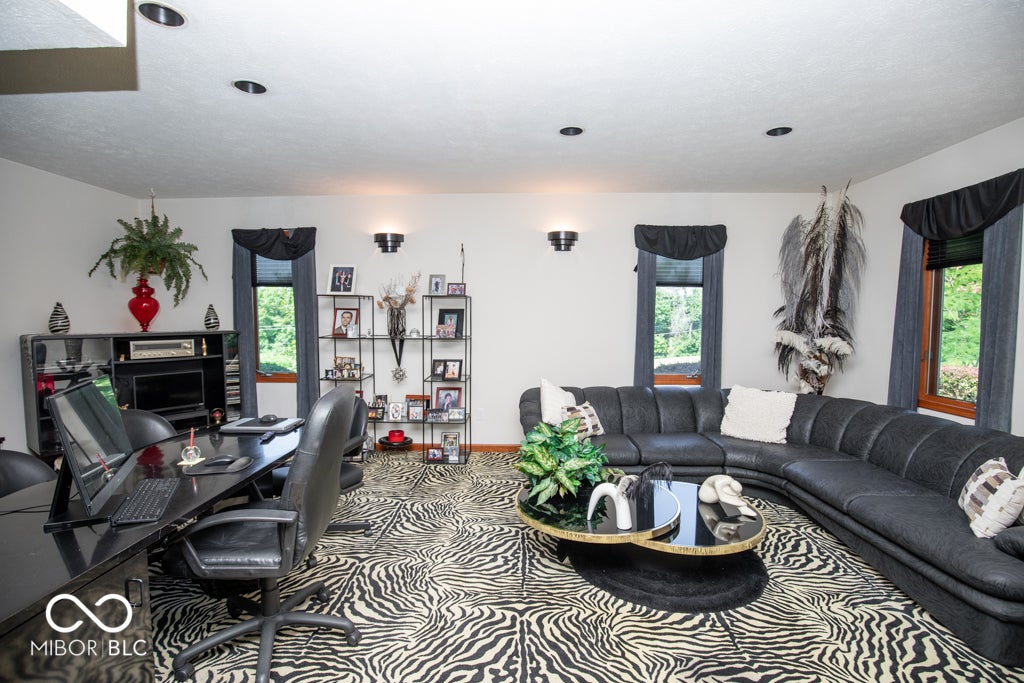 North Vernon, Indiana, 47265, United States, 4 Bedrooms Bedrooms, ,3 BathroomsBathrooms,Residential,For Sale,1883464