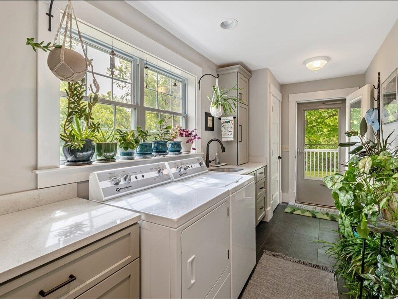 Fairfax, Vermont, 05454, United States, 3 Bedrooms Bedrooms, ,2 BathroomsBathrooms,Residential,For Sale,1846617
