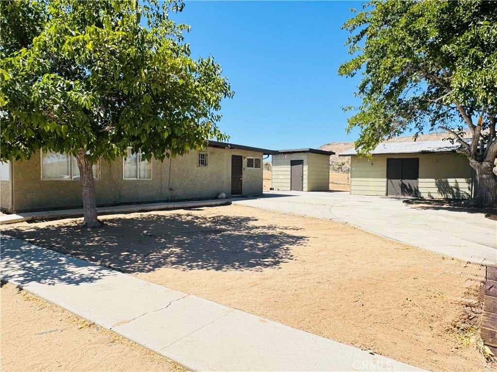 Sunset Dr, Yucca Valley, CA 92284