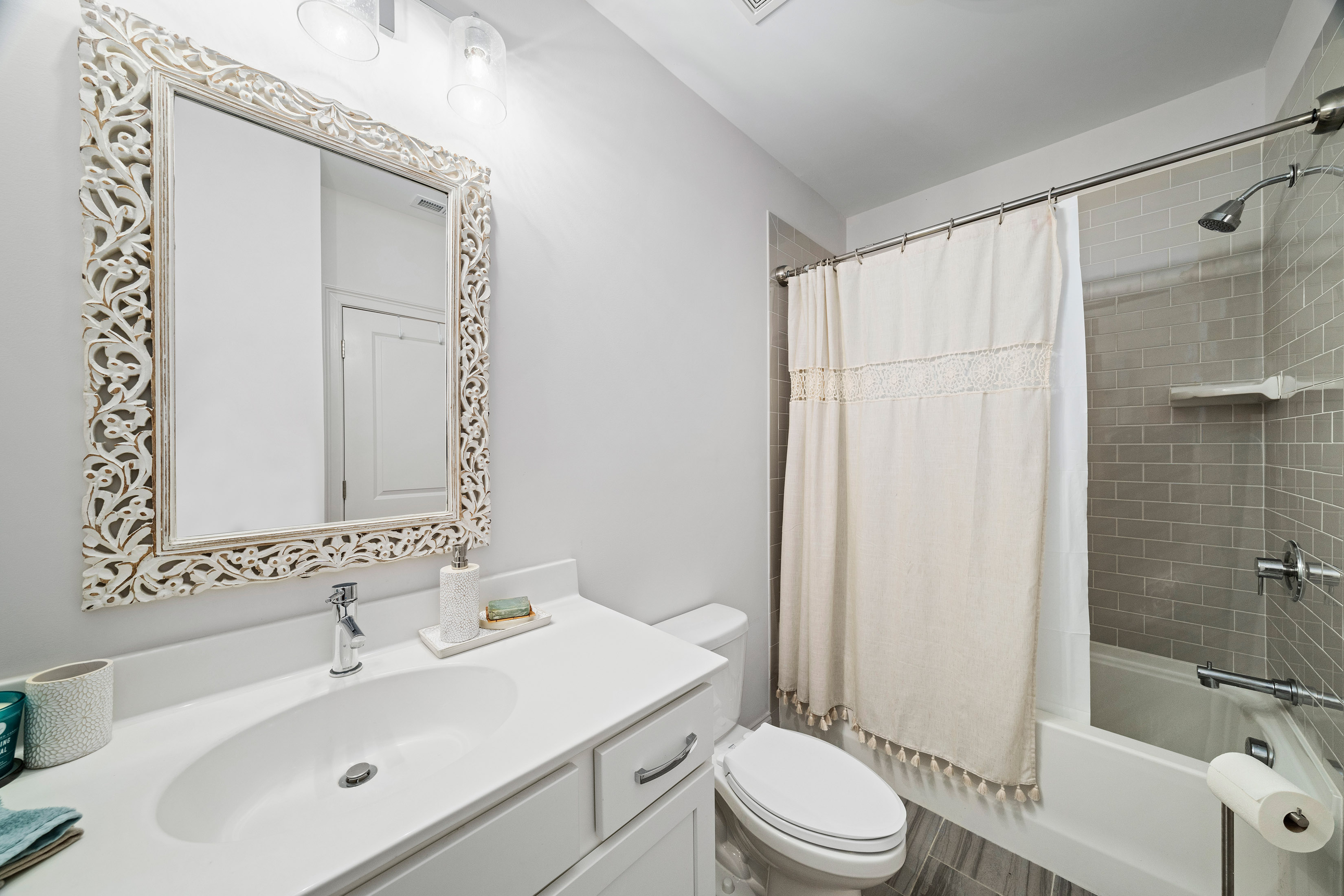  Ideally Positioned in Midwick, One of Alpharetta