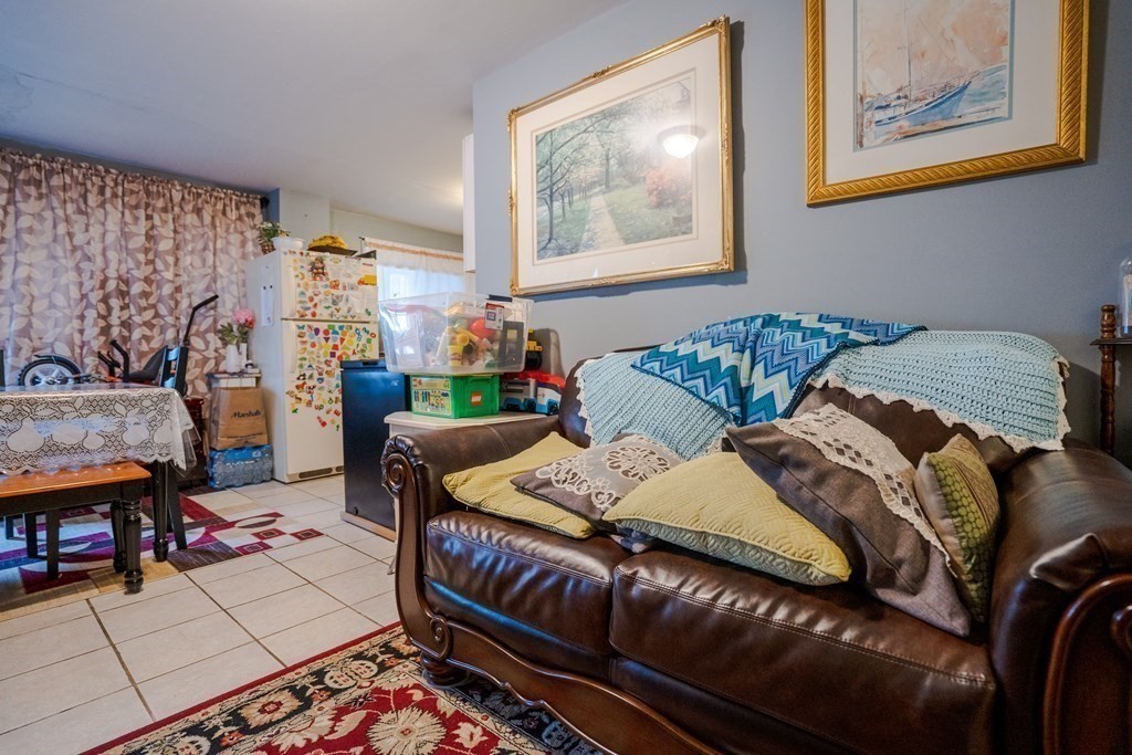 279 Chelsea St Street, Boston, Massachusetts, 02128, United States, 9 Bedrooms Bedrooms, ,3 BathroomsBathrooms,Residential,For Sale,279 Chelsea St Street,1009845