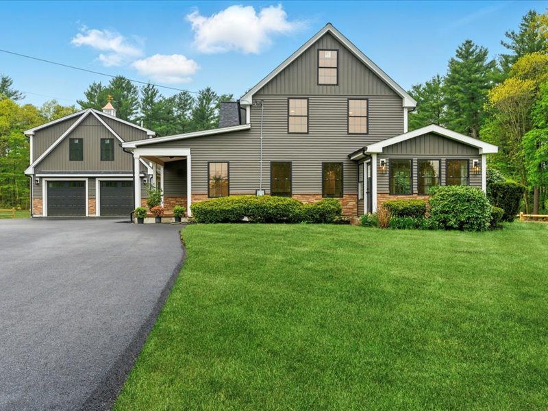 Hopedale, Massachusetts, 01747, United States, 3 Bedrooms Bedrooms, ,2 BathroomsBathrooms,Residential,For Sale,1979409