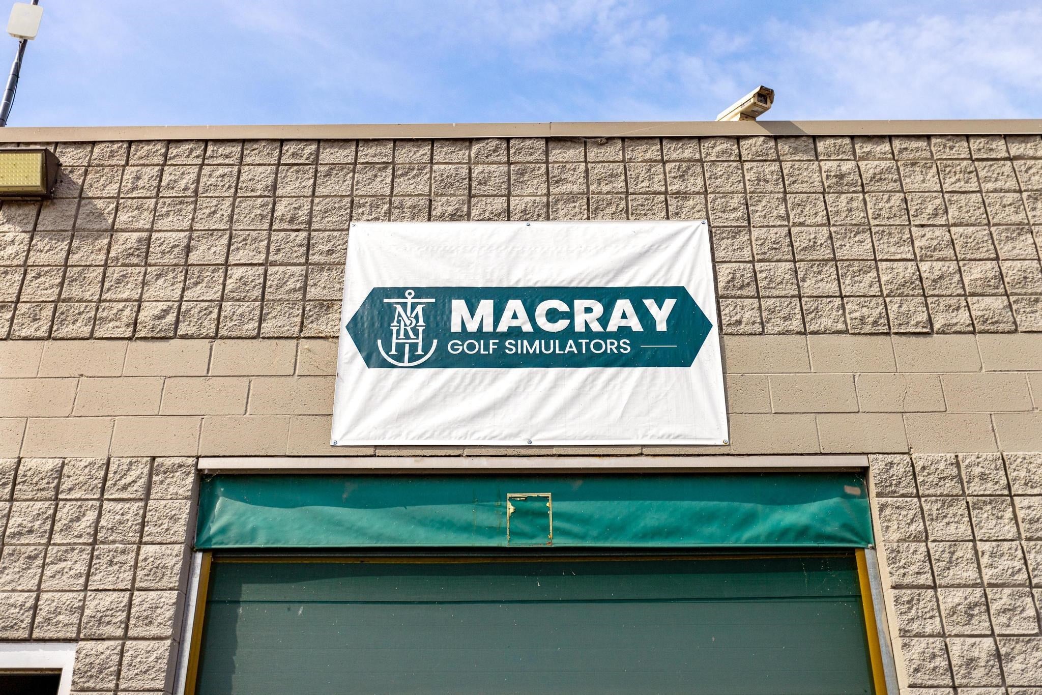 Harrison Twp, Michigan, 48045, United States, 2 Bedrooms Bedrooms, ,3 BathroomsBathrooms,Residential,For Sale,1979598