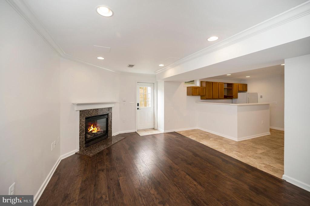 Bealeton, Virginia, 22712, United States, 6 Bedrooms Bedrooms, ,4 BathroomsBathrooms,Residential,For Sale,1916093