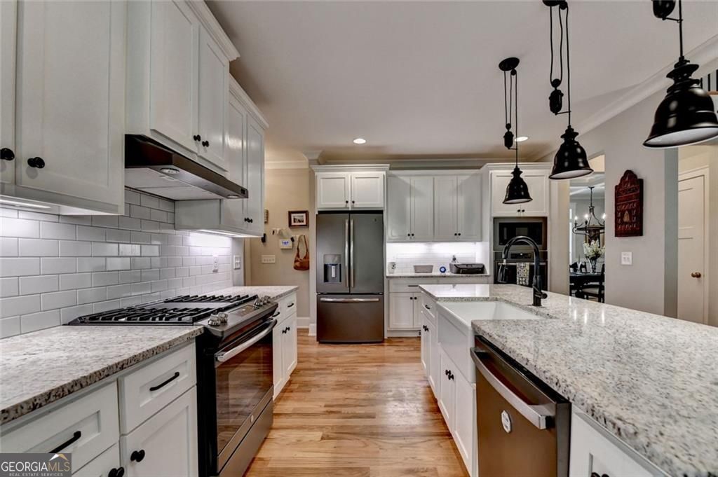 Canton, Georgia, 30114, United States, 4 Bedrooms Bedrooms, ,3 BathroomsBathrooms,Residential,For Sale,1953931