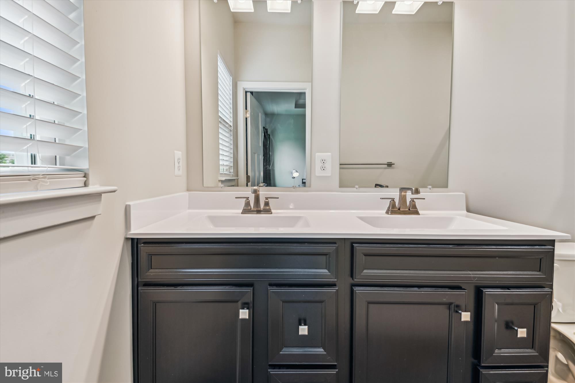 Pasadena, Maryland, 21122, United States, 3 Bedrooms Bedrooms, ,3 BathroomsBathrooms,Residential,For Sale,1982295