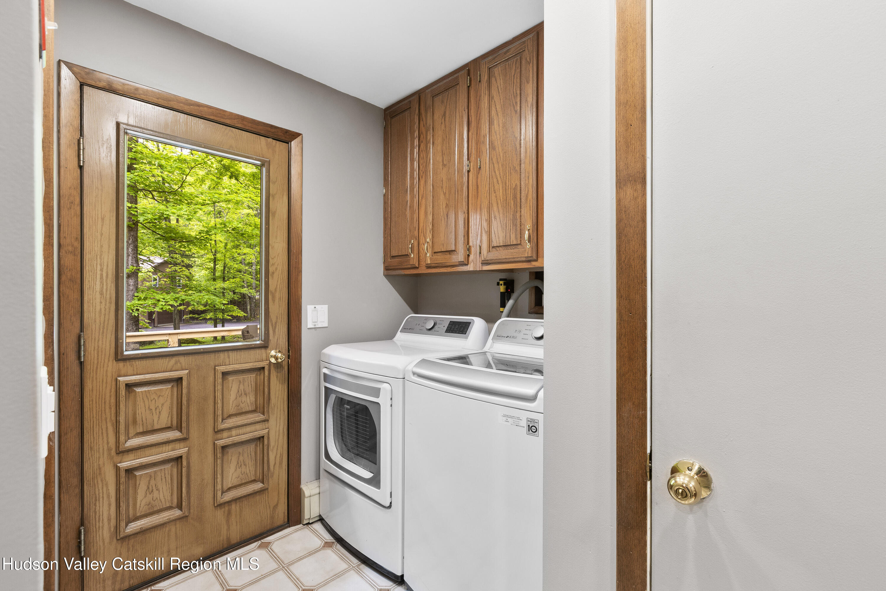 Round Top, New York, 12473, United States, 3 Bedrooms Bedrooms, ,3 BathroomsBathrooms,Residential,For Sale,1828161