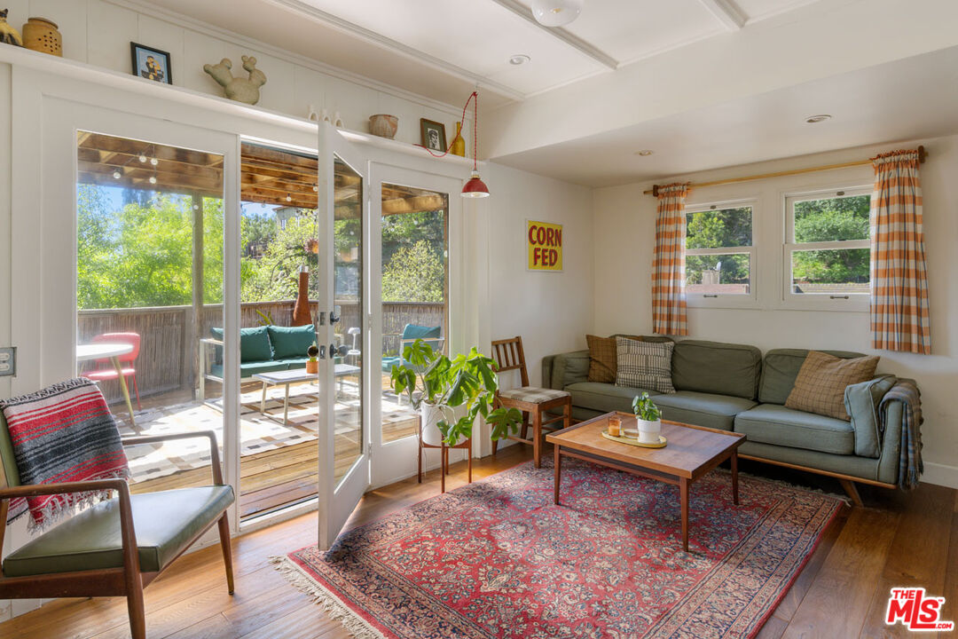 Los Angeles, California, 90065, United States, 1 Bedroom Bedrooms, ,1 BathroomBathrooms,Residential,For Sale,1898467