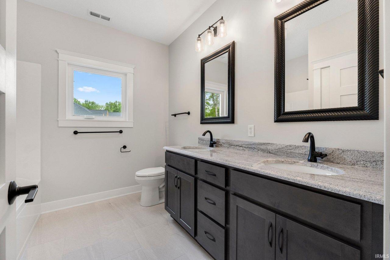 Fort Wayne, Indiana, 46845, United States, 3 Bedrooms Bedrooms, ,3 BathroomsBathrooms,Residential,For Sale,1828188