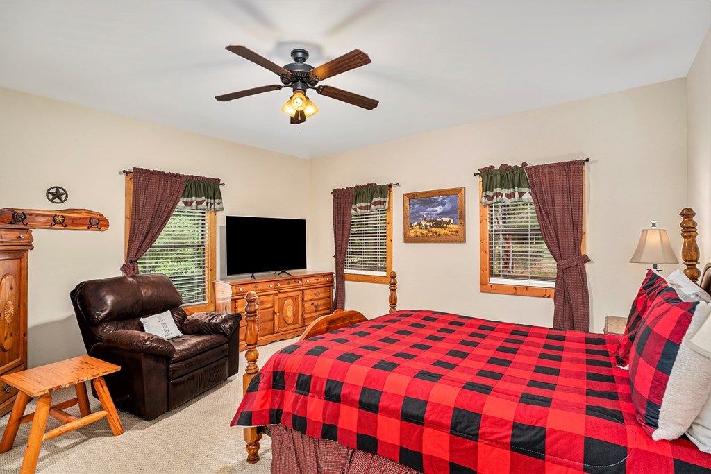 Ellijay, Georgia, 30540, United States, 4 Bedrooms Bedrooms, ,4 BathroomsBathrooms,Residential,For Sale,1858998
