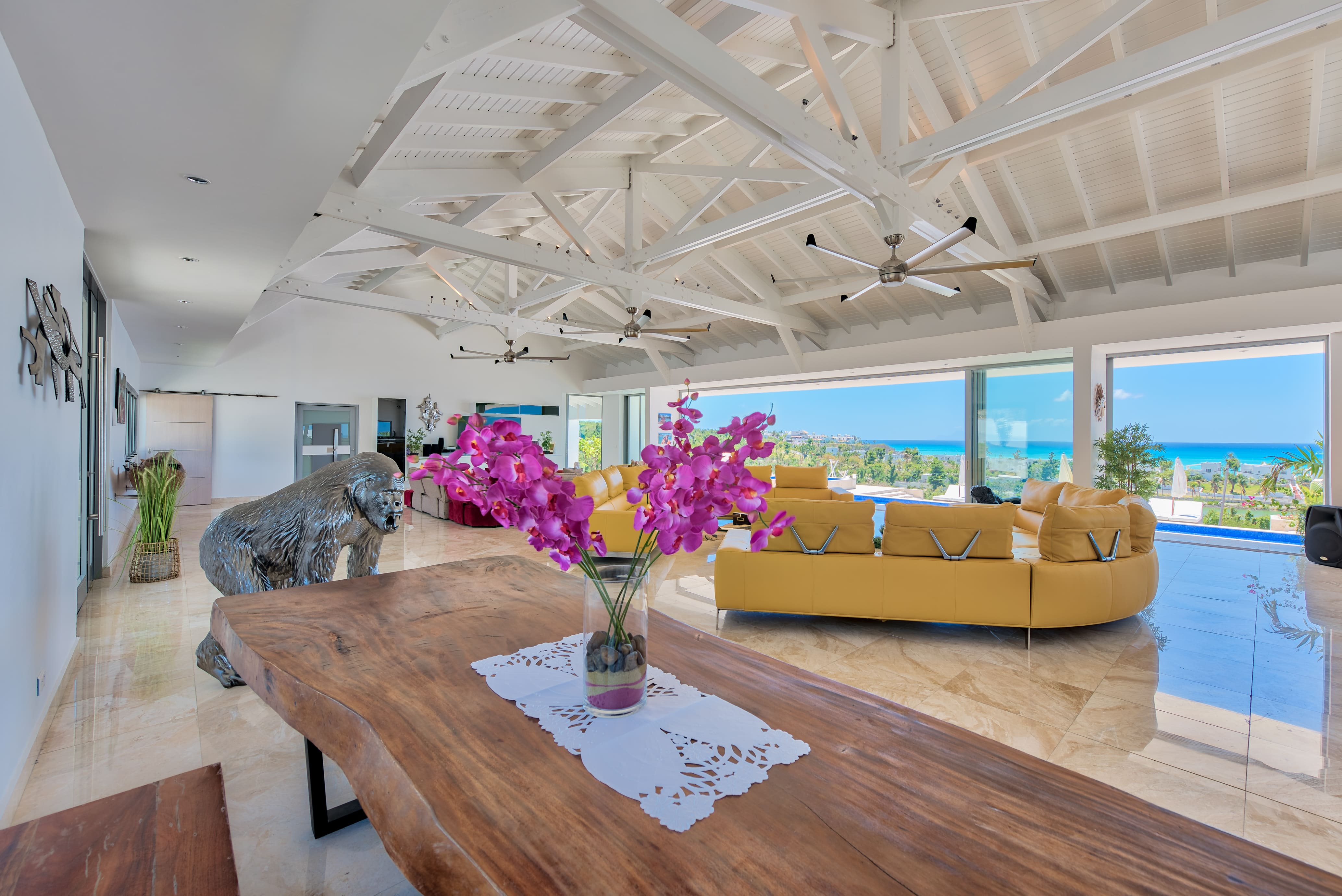  5 Bedroom Terres Basses Estate - 物件實景