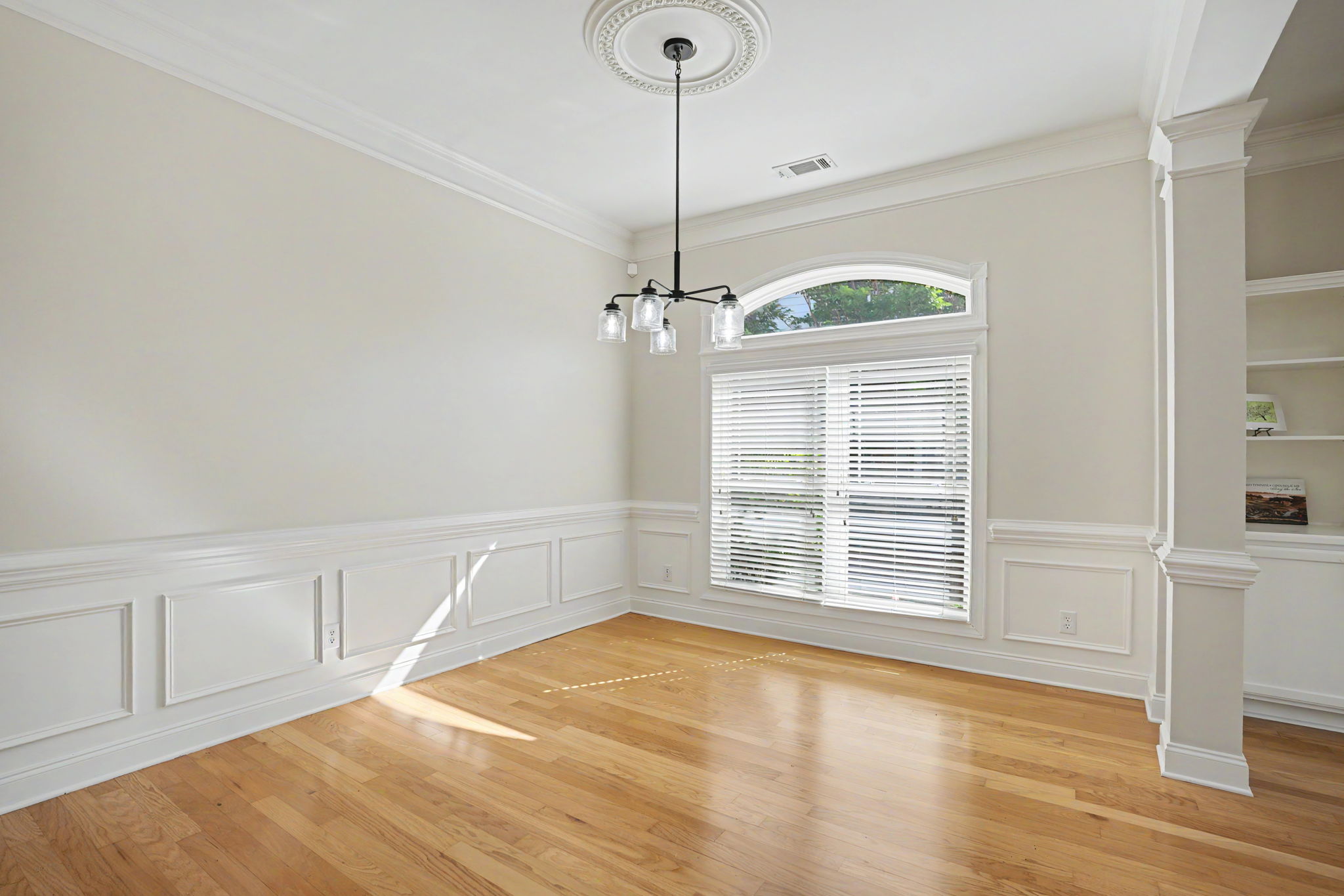  1201 River Oaks Drive, Richmond Hill - 物件實景