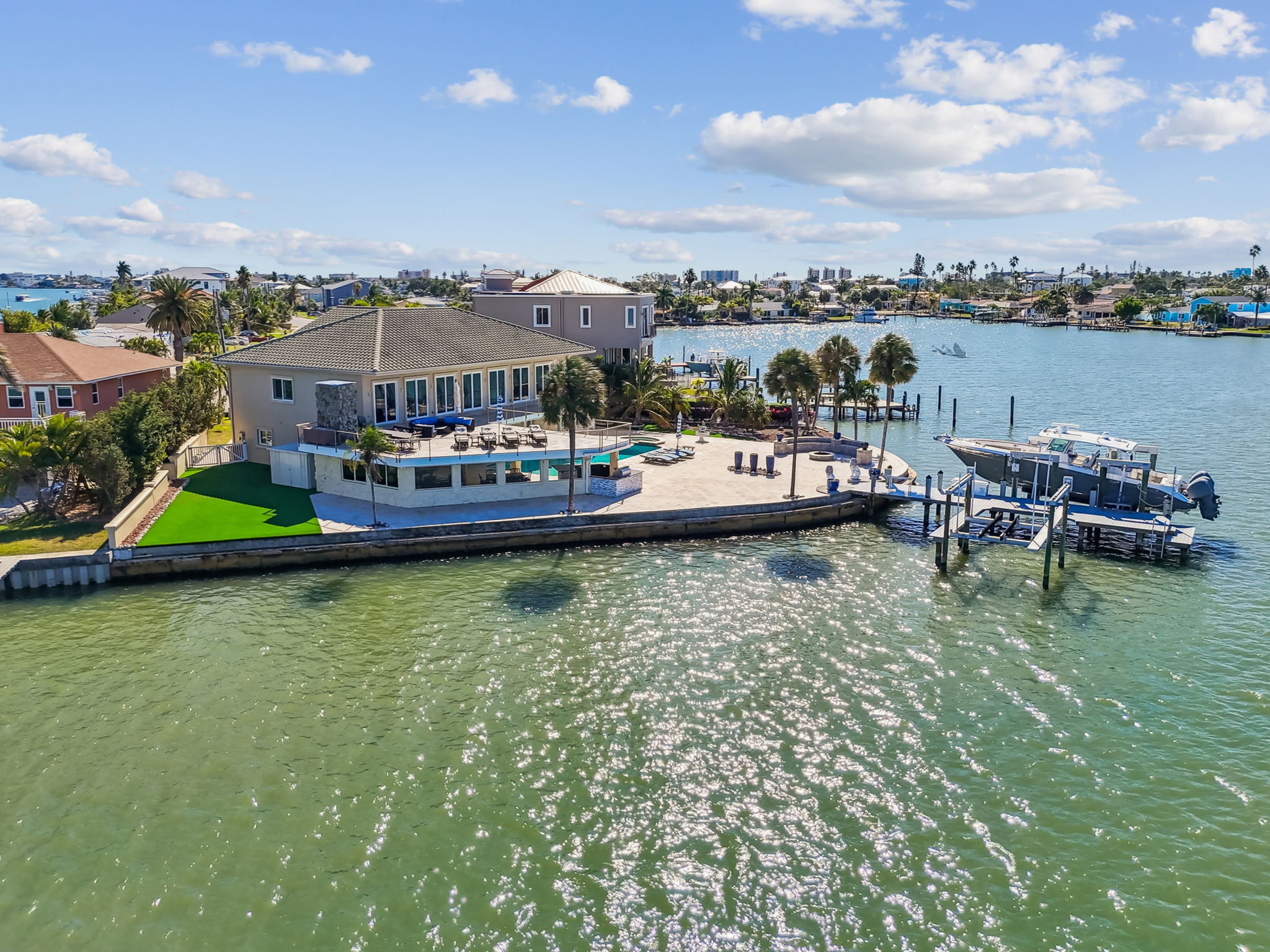 Madeira Beach, Florida, 33708, United States, 6 Bedrooms Bedrooms, ,6 BathroomsBathrooms,Residential,For Sale,1975666