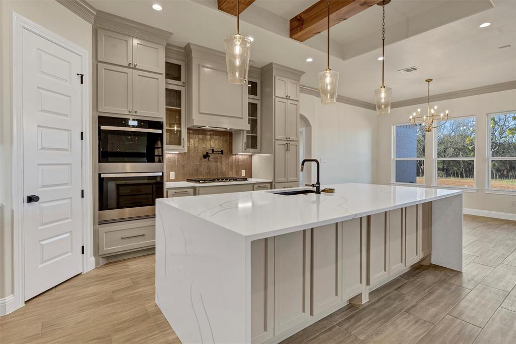 Granbury, Texas, 76049, United States, 4 Bedrooms Bedrooms, ,3 BathroomsBathrooms,Residential,For Sale,2007814