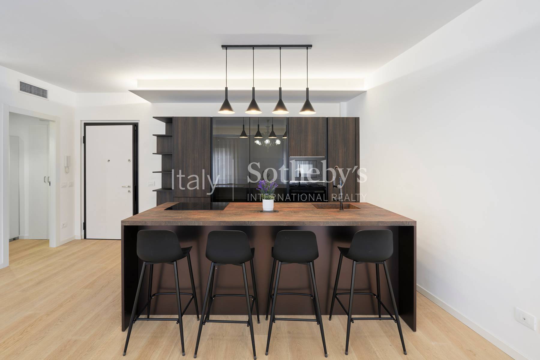  Bright renovated apartment just a few steps from the Arena - 物件實景