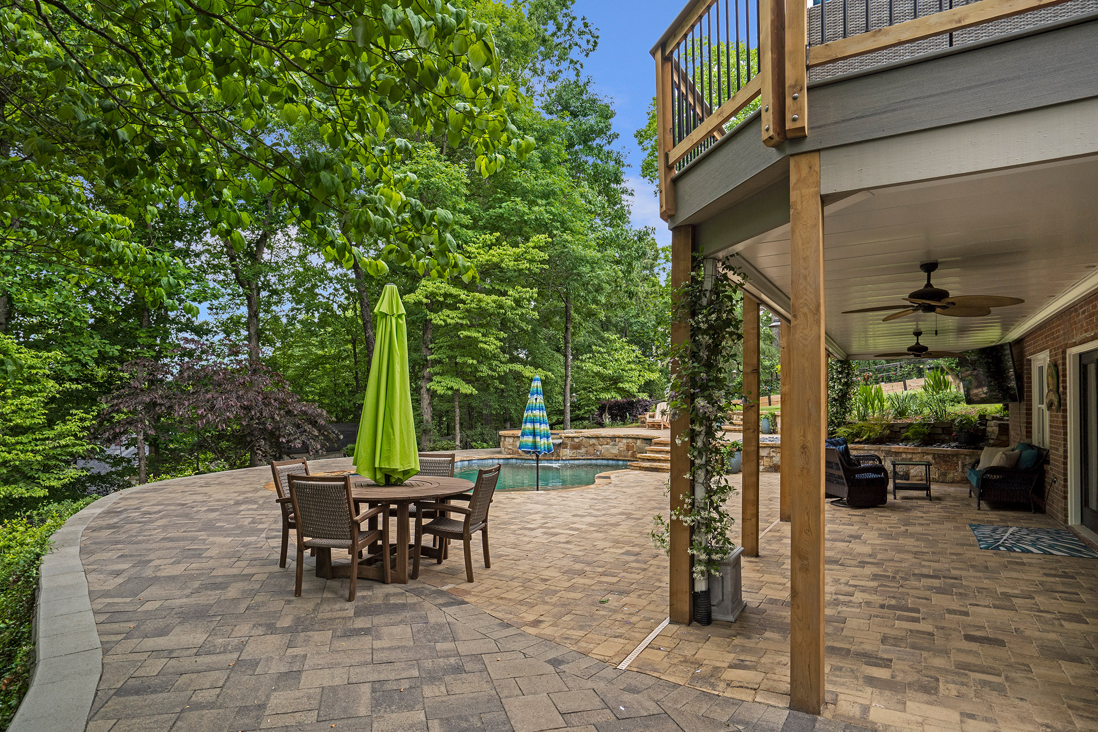  Refined Living with Resort-Style Grounds in Providence Plantation - 物件實景