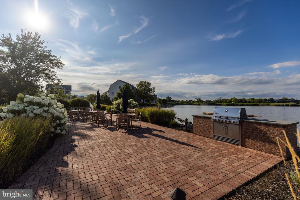 Chestertown, Maryland, 21620, United States, 2 Bedrooms Bedrooms, ,3 BathroomsBathrooms,Residential,For Sale,1949914