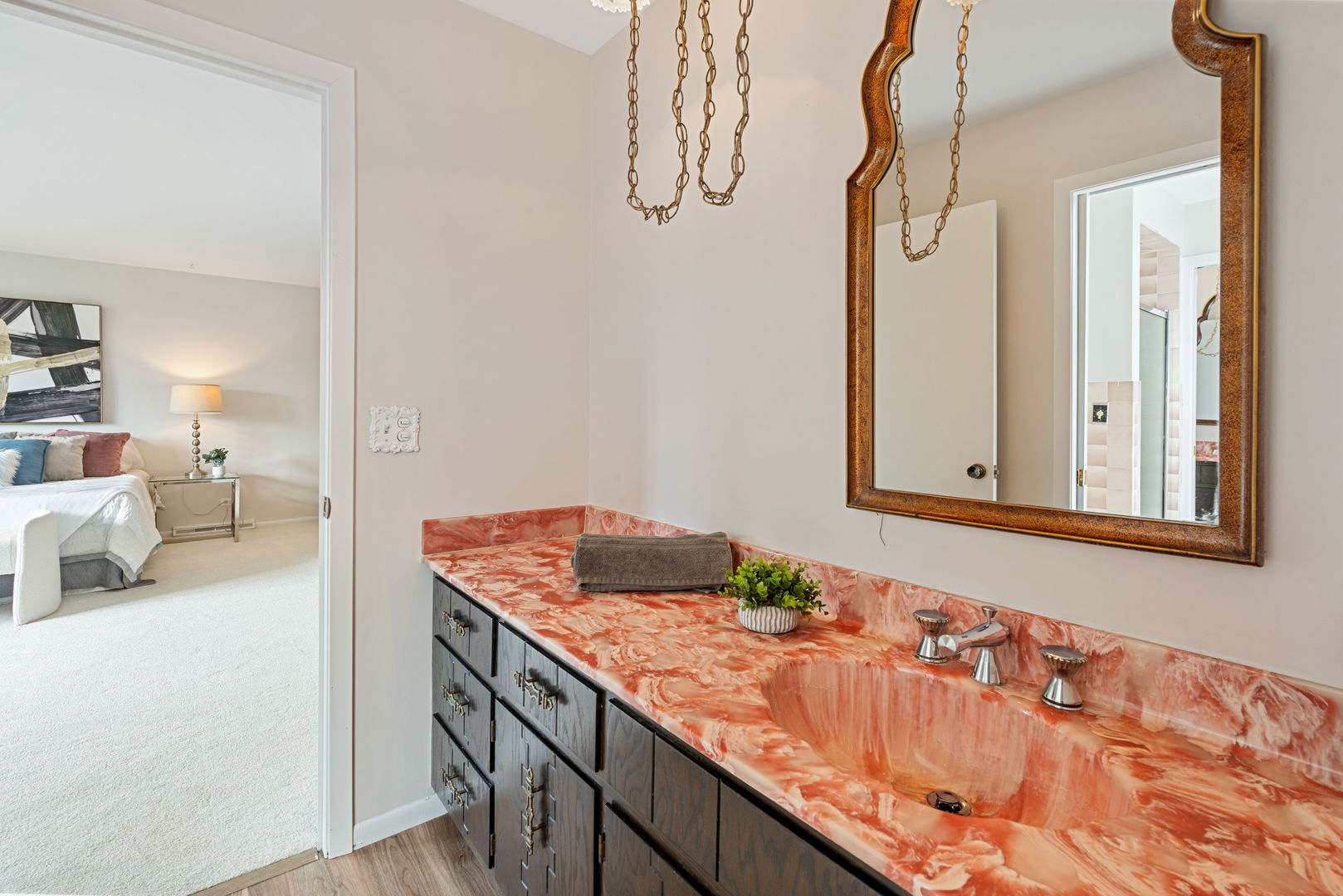 Oak Brook, Illinois, 60523, United States, 5 Bedrooms Bedrooms, ,6 BathroomsBathrooms,Residential,For Sale,1796873