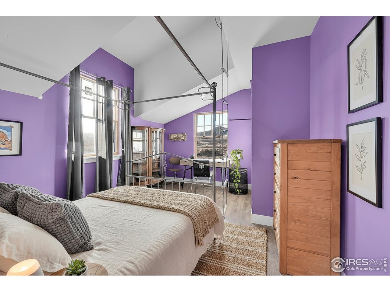 Lyons, Colorado, 80540, United States, 4 Bedrooms Bedrooms, ,2 BathroomsBathrooms,Residential,For Sale,1991914