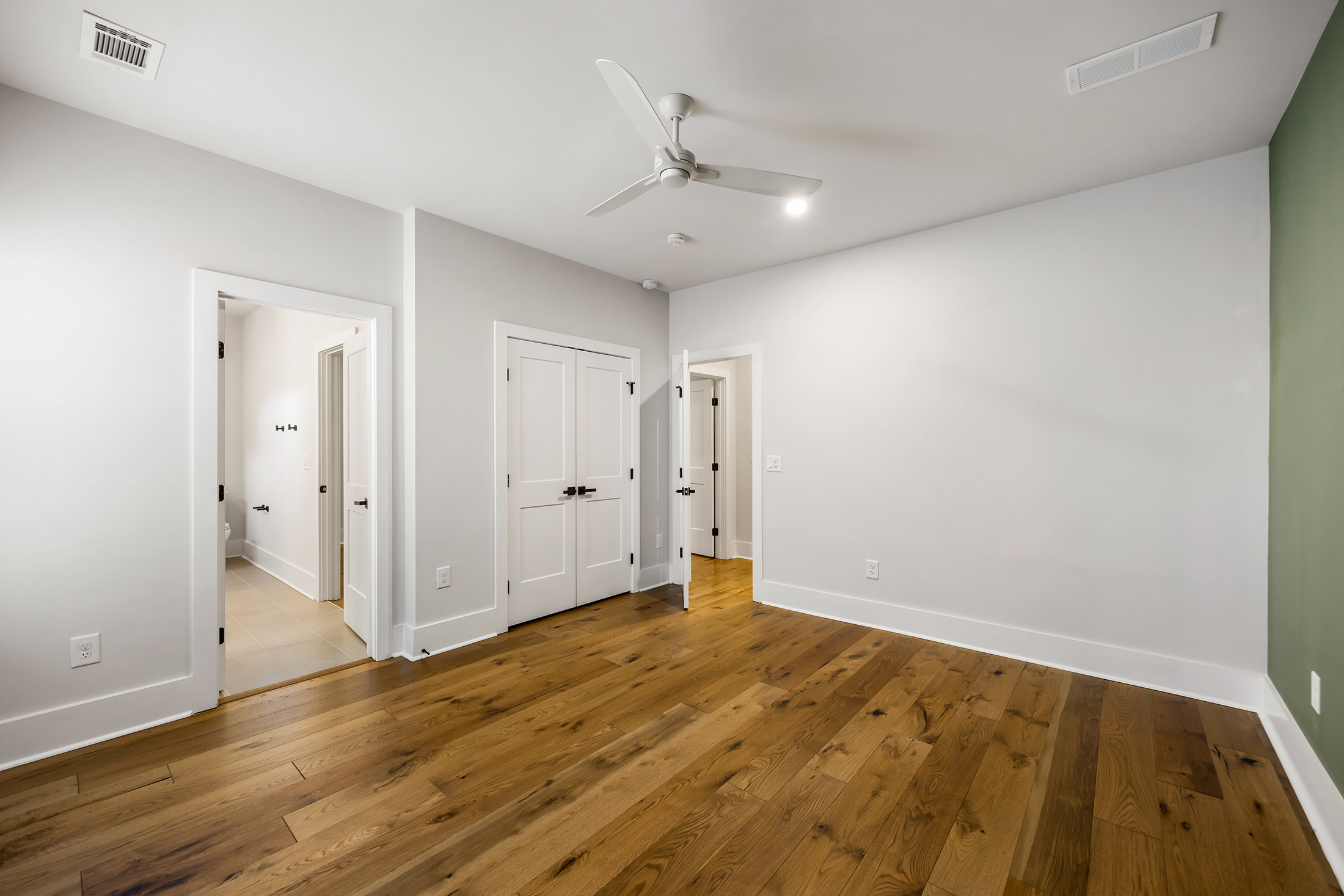  Luxury, Privacy & Convenience—All in One Stunning Smyrna Home - 物件實景