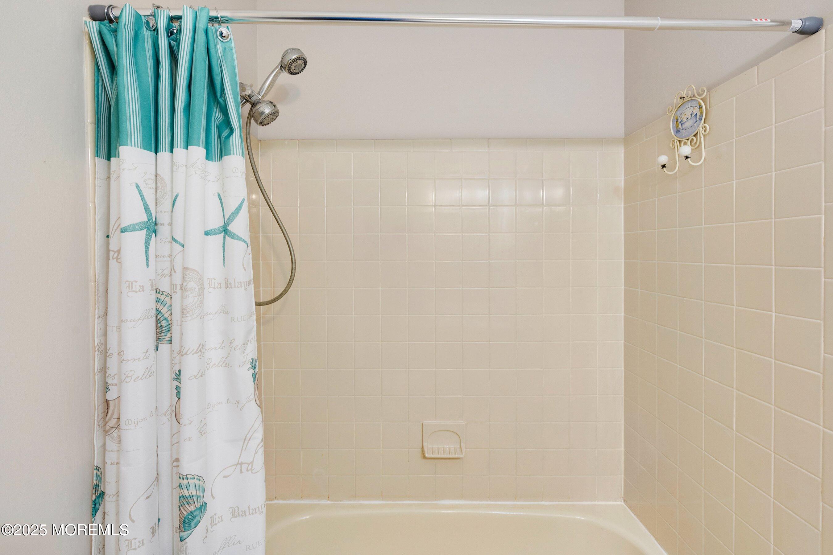Freehold, New Jersey, 07728, United States, 3 Bedrooms Bedrooms, ,3 BathroomsBathrooms,Residential,For Sale,1921807