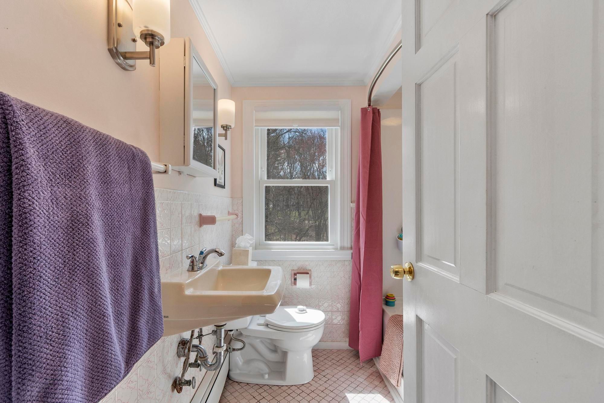  172 High Street, Chelmsford, MA, 01824 - 物件實景