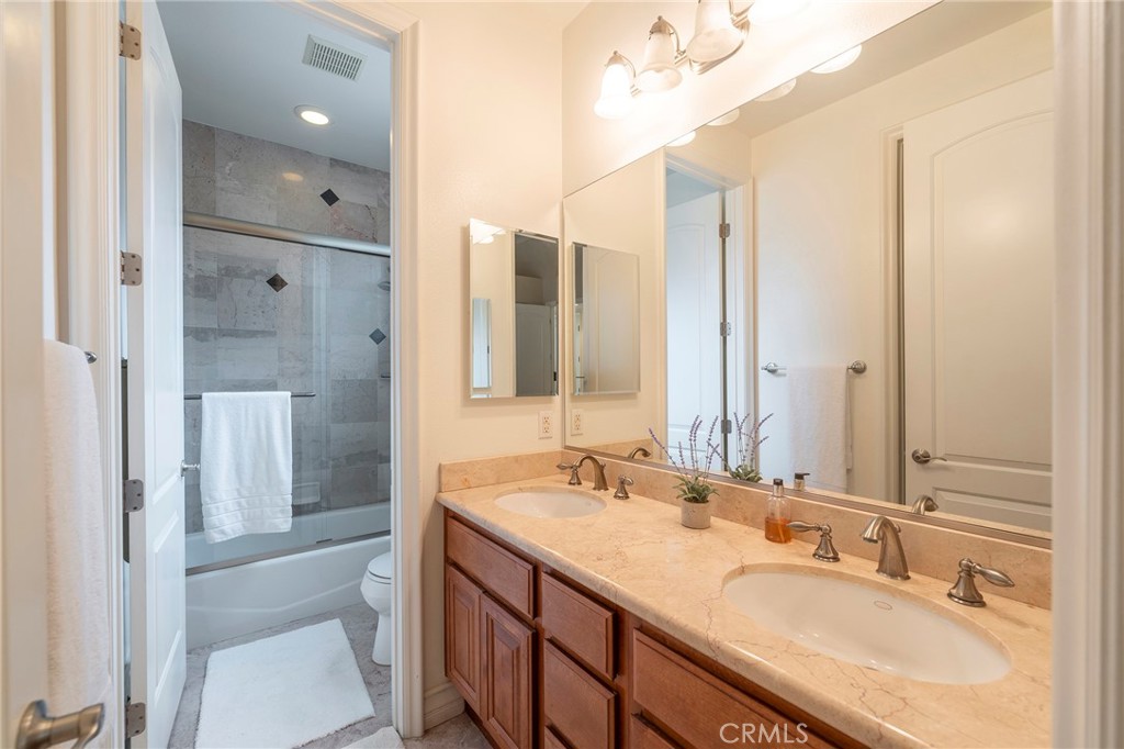 Huntington Beach, California, 92648, United States, 3 Bedrooms Bedrooms, ,4 BathroomsBathrooms,Residential,For Sale,1897780