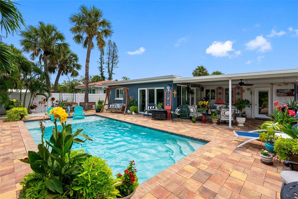 St Pete Beach, Florida, 33706, United States, 2 Bedrooms Bedrooms, ,2 BathroomsBathrooms,Residential,For Sale,1885302