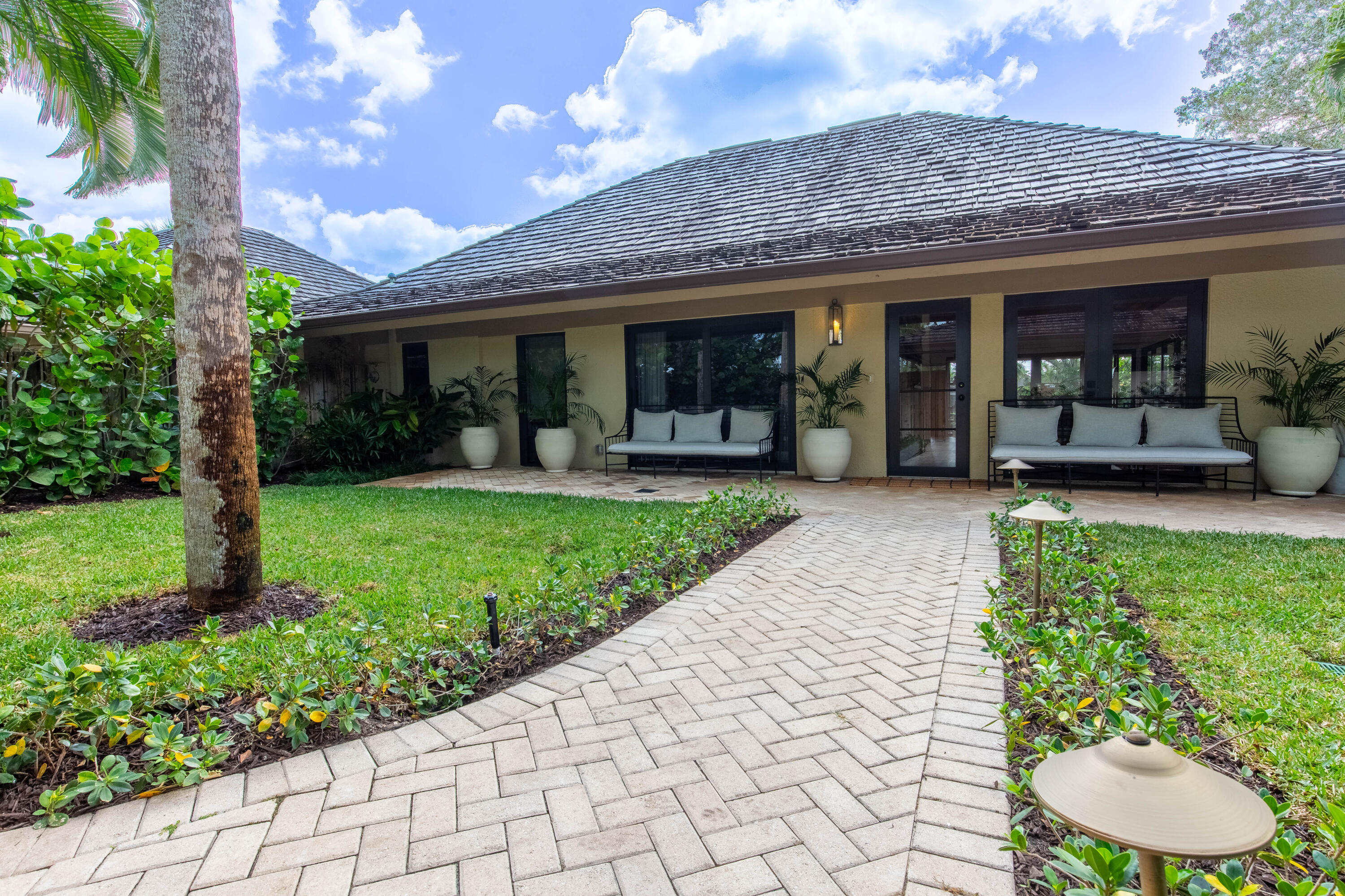  11669 Wimbledon Circle - 物件實景