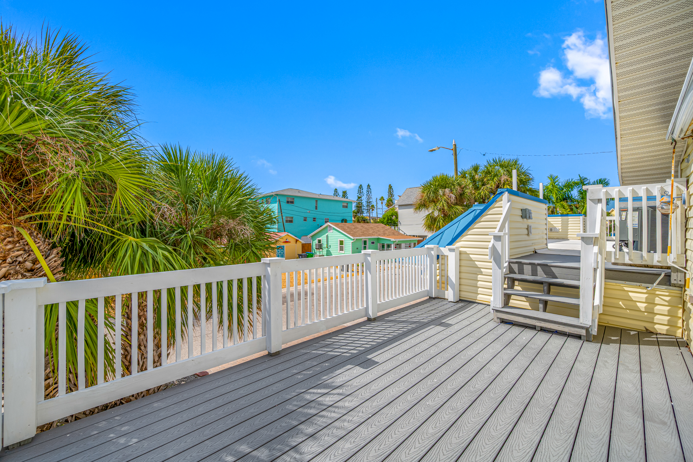 Treasure Island, Florida, 33706, United States, 3 Bedrooms Bedrooms, ,2 BathroomsBathrooms,Residential,For Sale,1983263