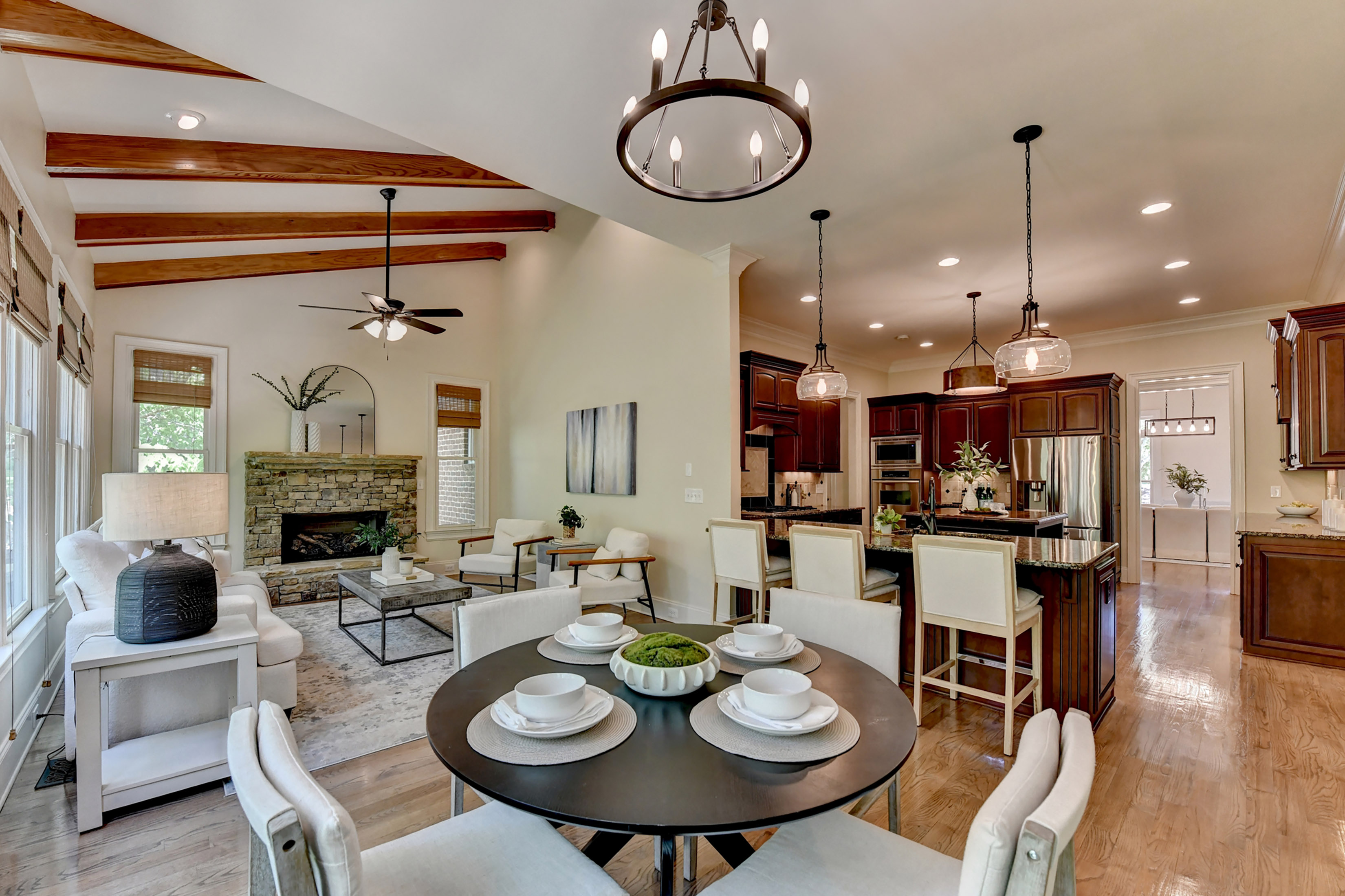  Luxury, Comfort and Privacy in One of Roswell