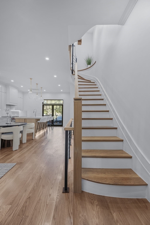 Boston, Massachusetts, 02118, United States, 4 Bedrooms Bedrooms, ,5 BathroomsBathrooms,Residential,For Sale,1973917