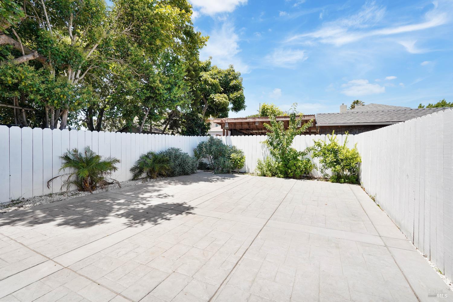 Richmond, California, 94805, United States, 3 Bedrooms Bedrooms, ,3 BathroomsBathrooms,Residential,For Sale,1938179