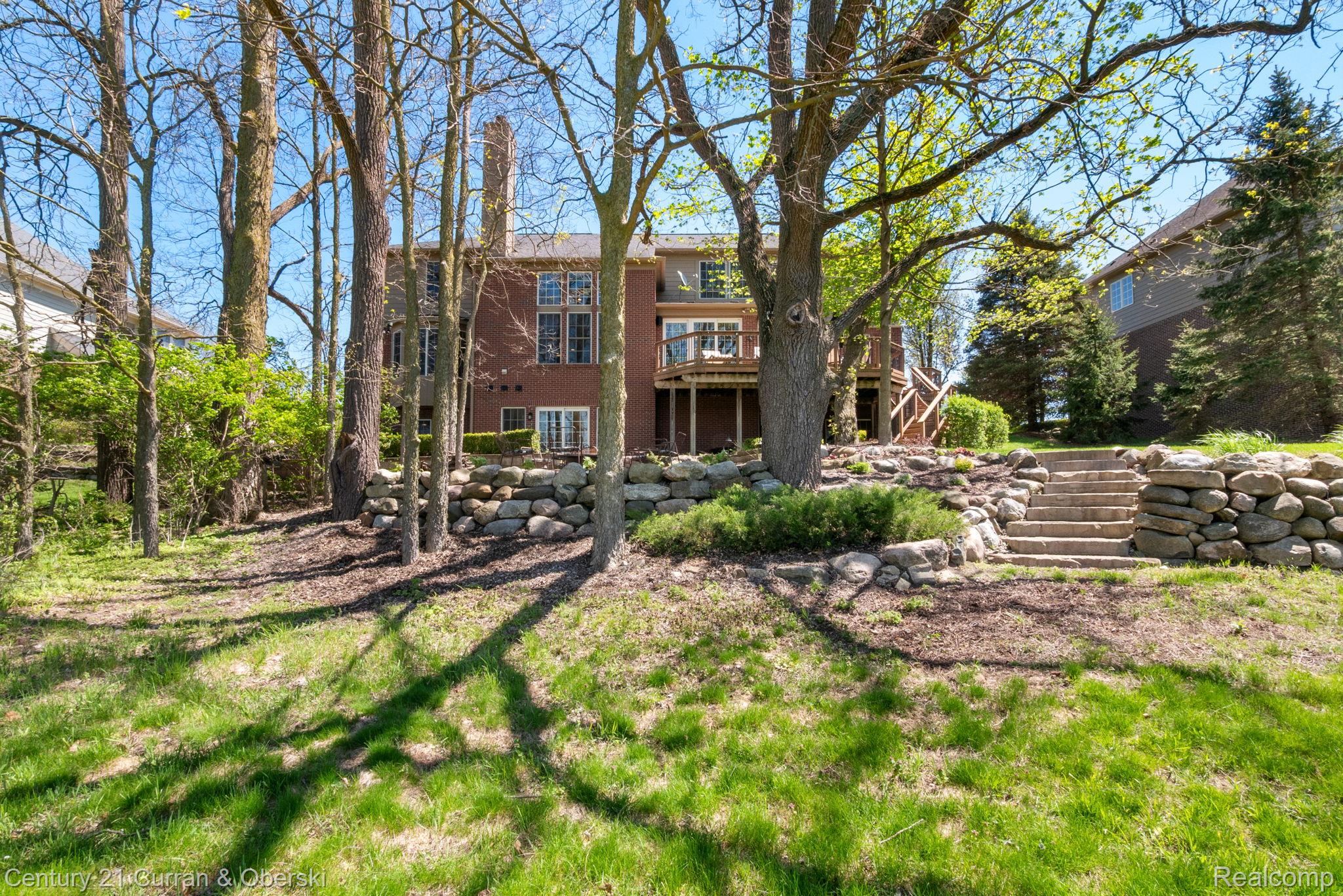 Northville, Michigan, 48168, United States, 5 Bedrooms Bedrooms, ,6 BathroomsBathrooms,Residential,For Sale,2048857