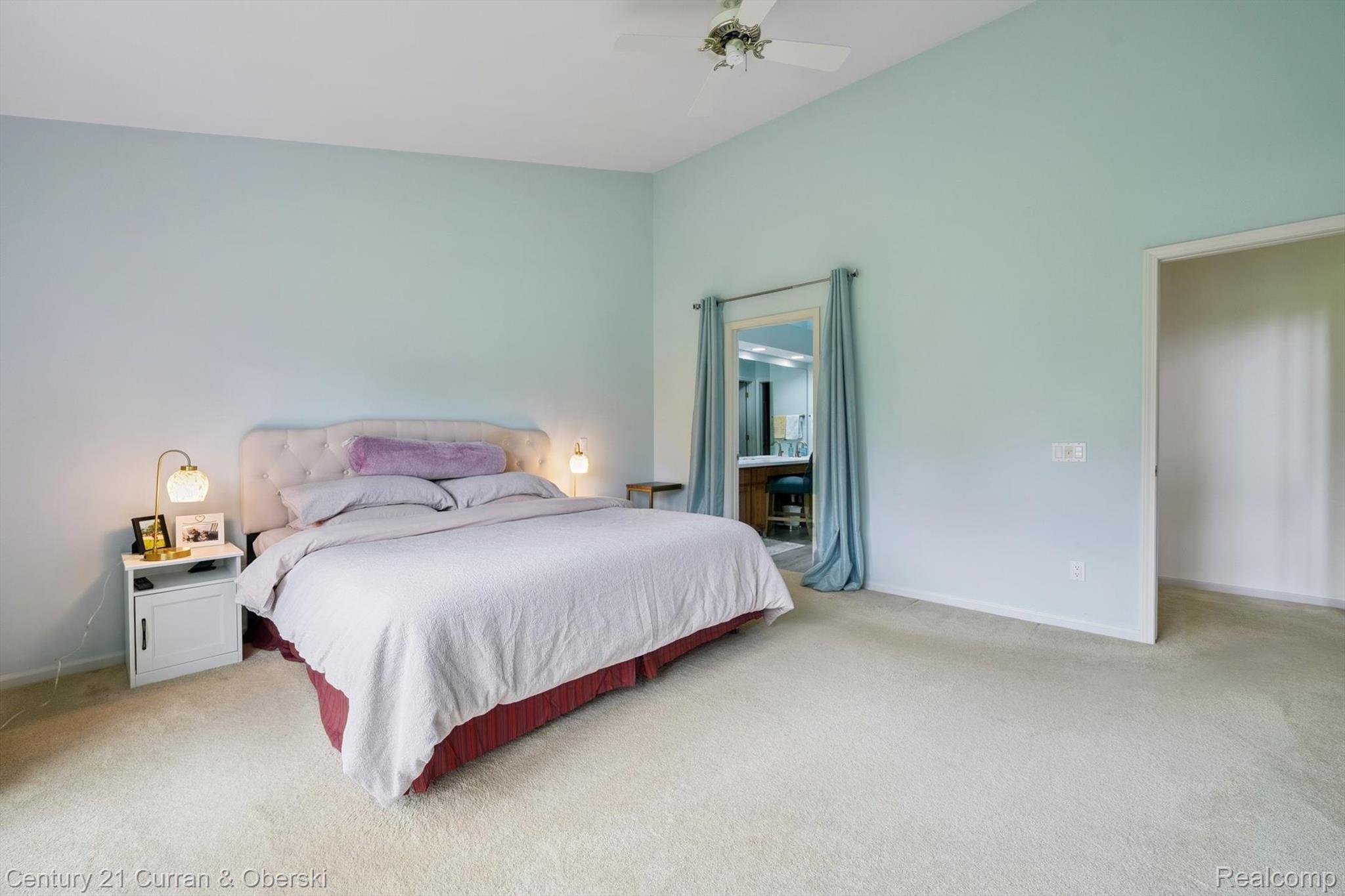 Canton Charter Township, Michigan, 48187, United States, 4 Bedrooms Bedrooms, ,3 BathroomsBathrooms,Residential,For Sale,1977619