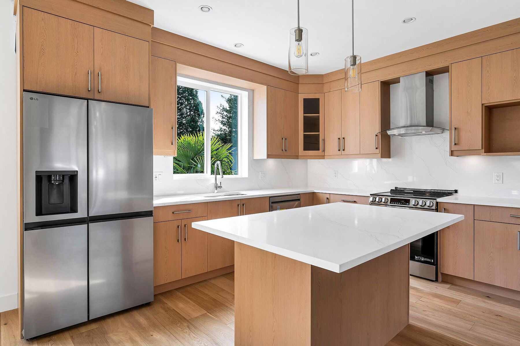  Brand New Gordon Head Townhome - 物件實景