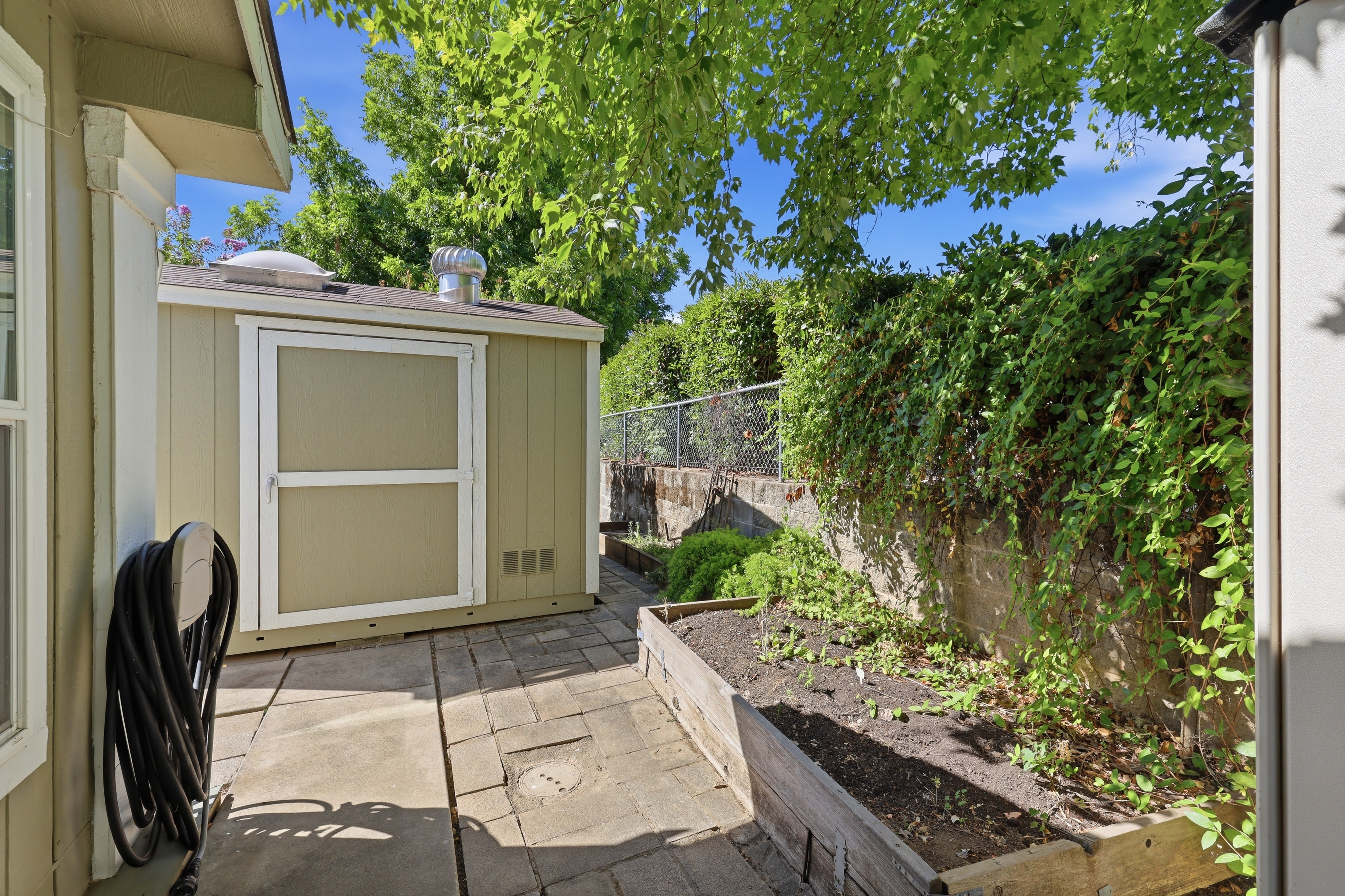  6909 Grand Tree Lane, Citrus Heights, CA 95621 - 物件實景